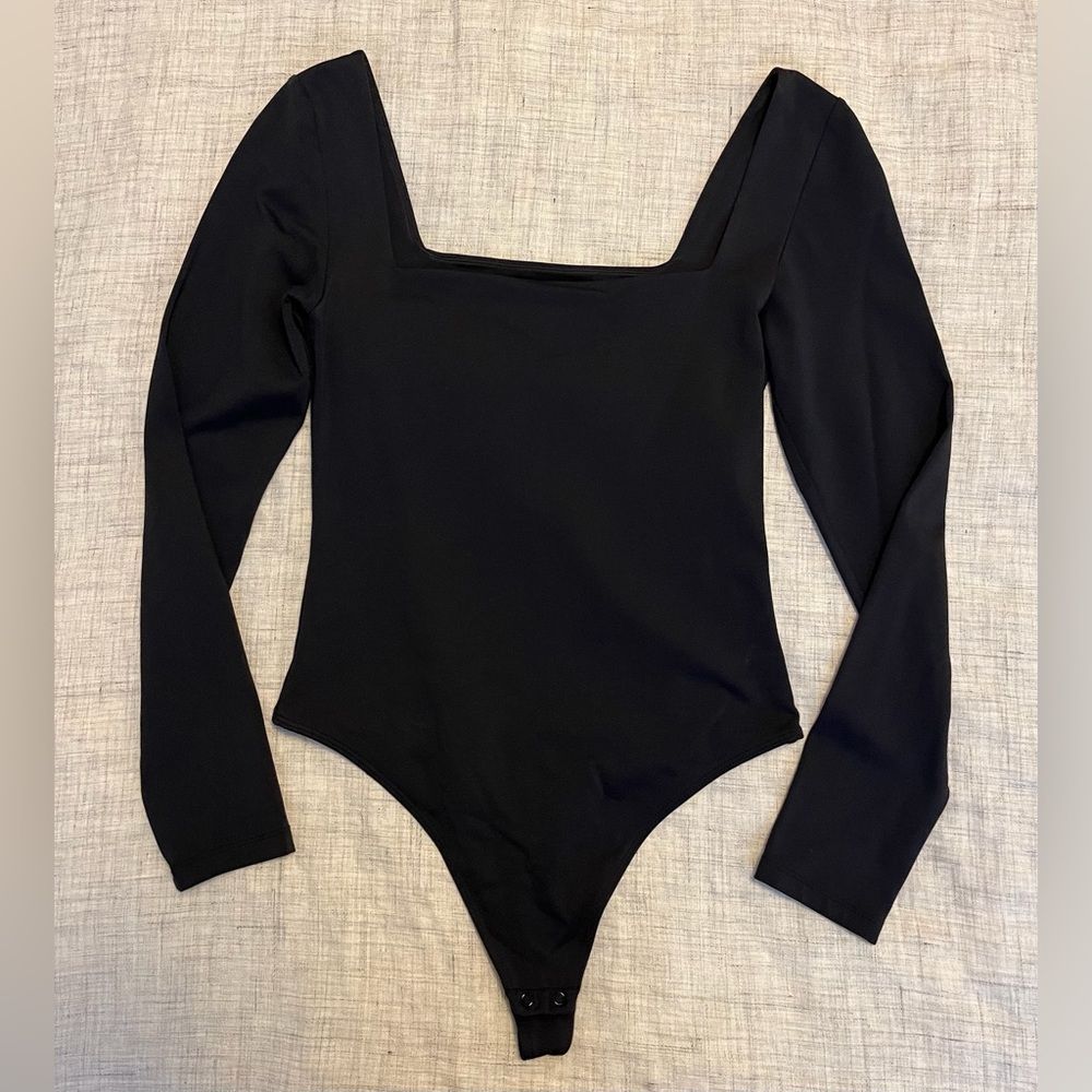 BABATON Black Long-Sleeve square neck contour bodysuit top - M